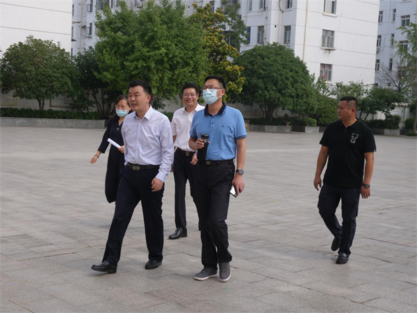 心系教育 情系教师