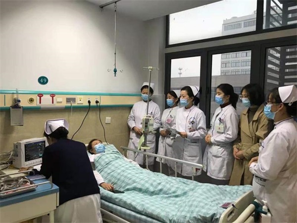 盱医为民的大爱情怀