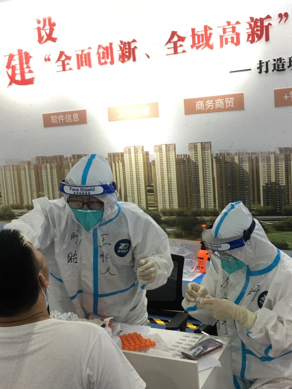 王积义:人在南京扬州抗疫同时牵挂家乡90多岁的患者