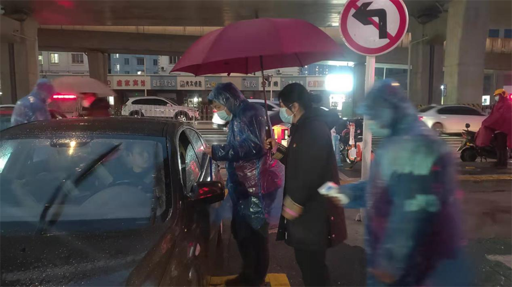 直击“疫”线